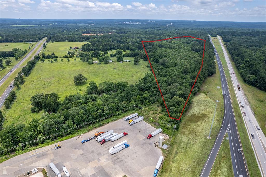 0 Cr 353 Tyler Tx 75708 Tyler, TX 75708 - Photo 18 of 18 an aerial view of a house with a yard
