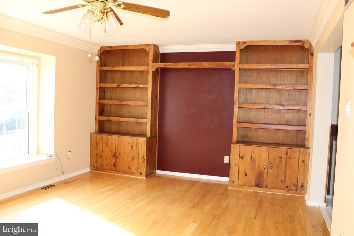 261 Champion Way Sewell, NJ 08080 - Photo 2 of 37