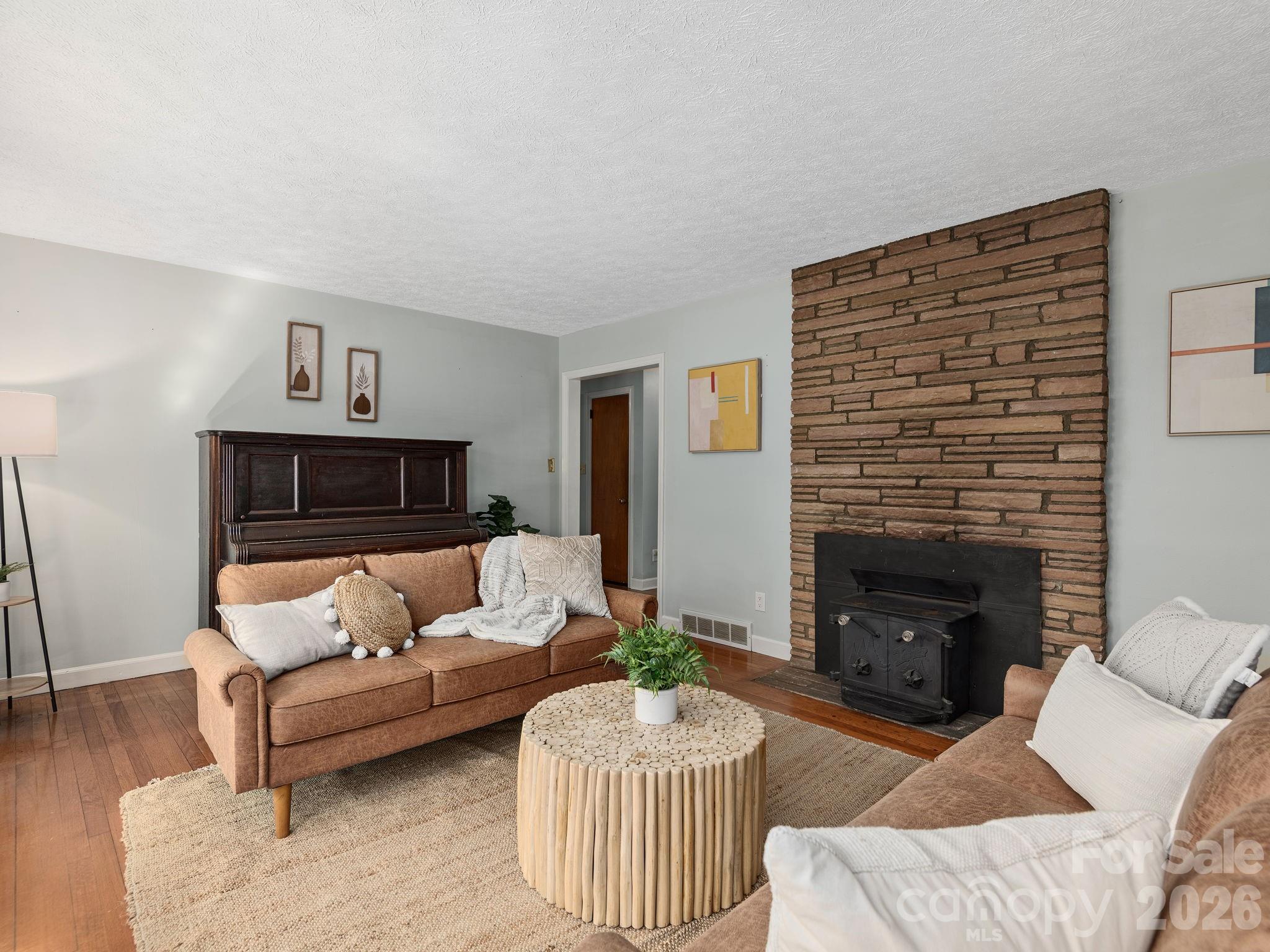 8 Fernlawn Road Asheville, NC 28805 - Photo 5 of 40 Gallery Image 5