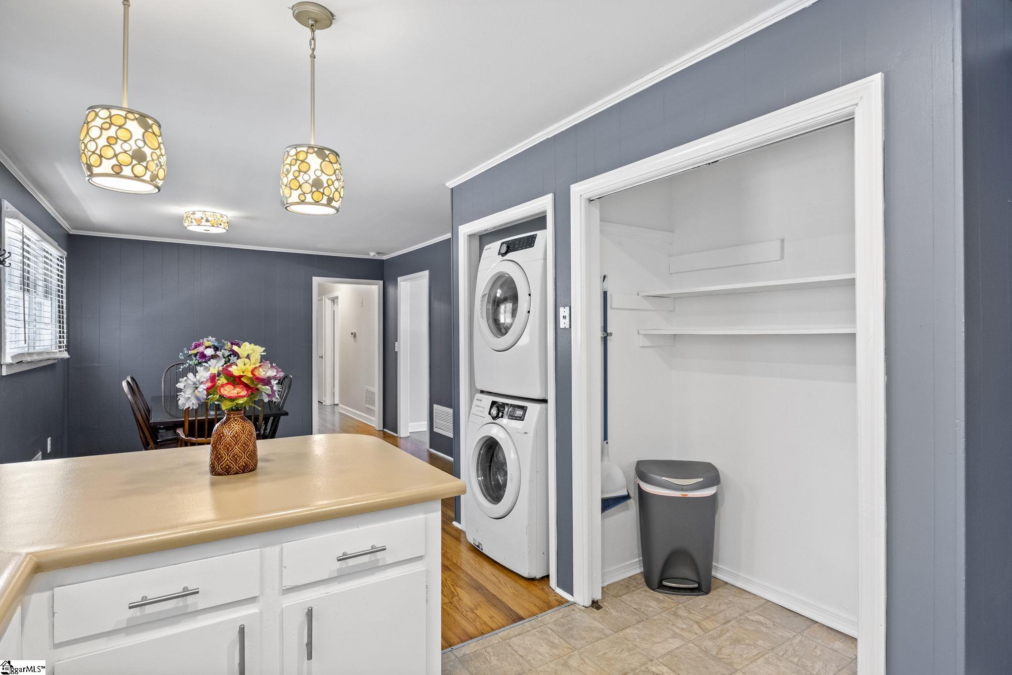 4009 Edwards Road Taylors, SC 29687 - Photo 8 of 22 Gallery Image 8
