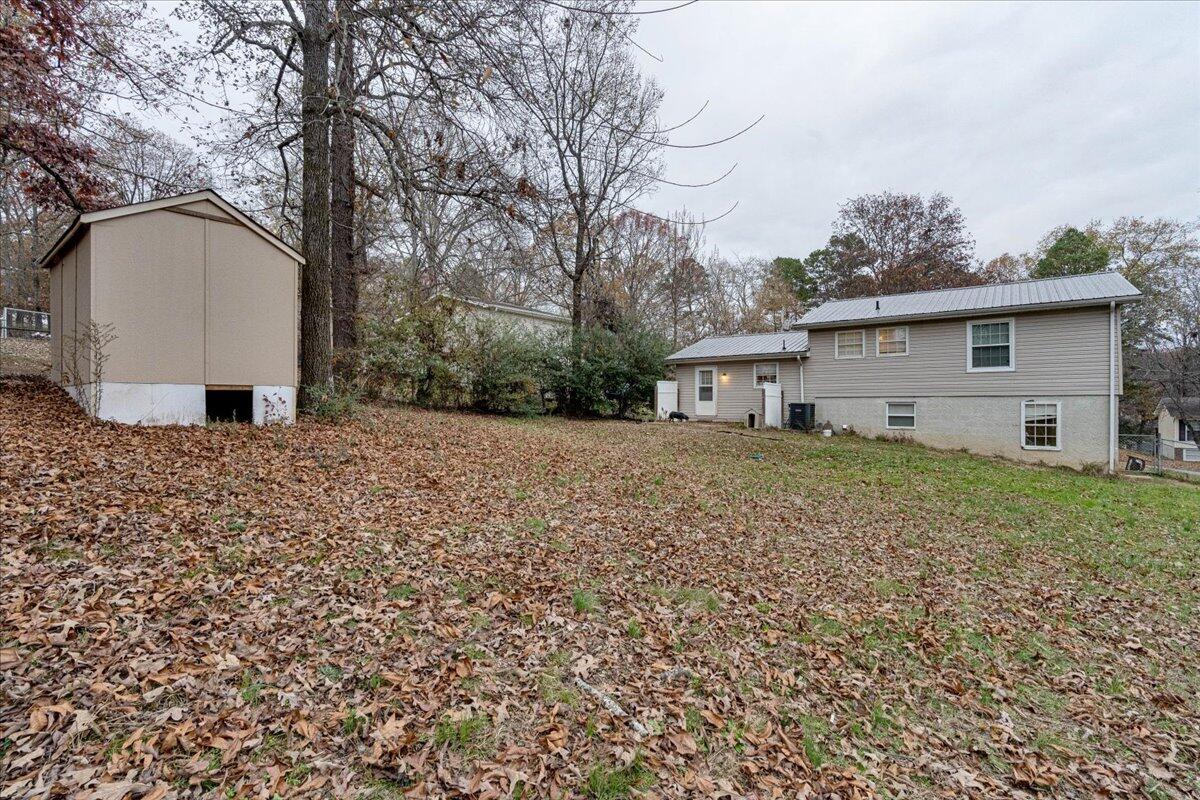 1536 North Chester Road Hixson, TN 37343 - Photo 21 of 24 24-1536 N Chester Rd-23