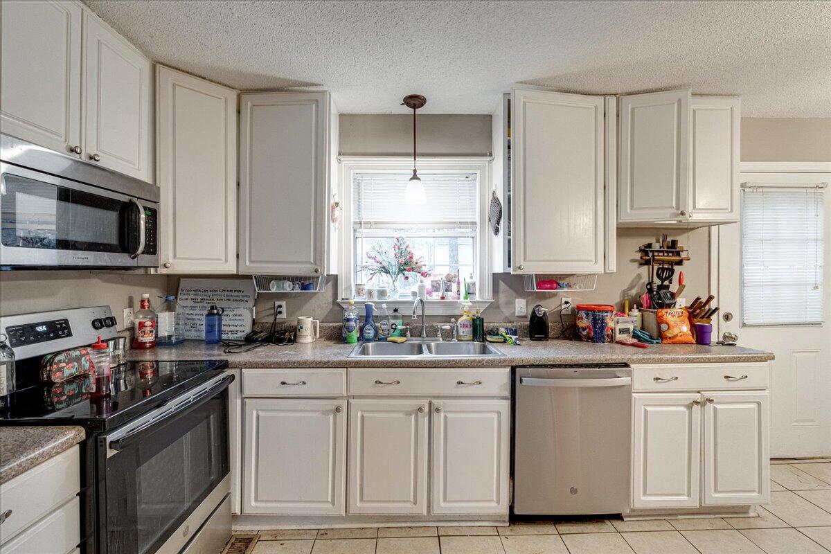 1536 North Chester Road Hixson, TN 37343 - Photo 5 of 24 06-1536 N Chester Rd-5