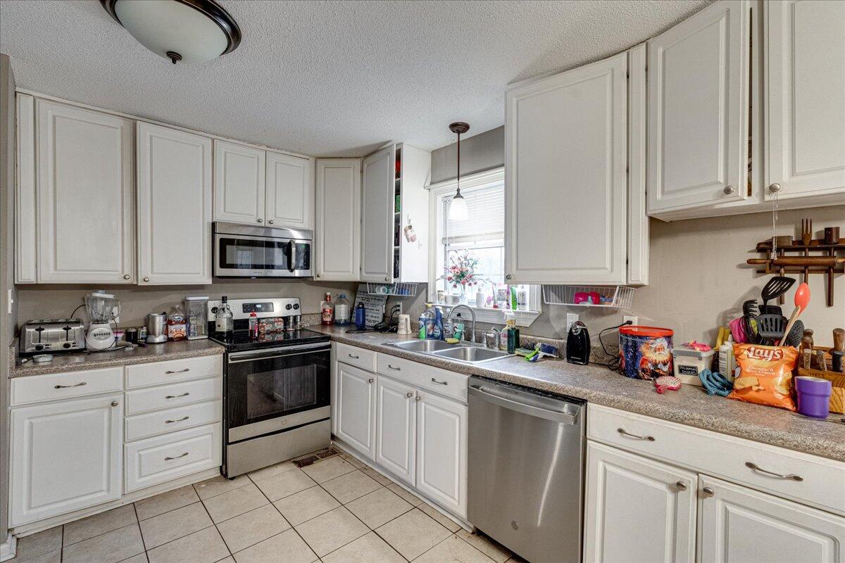 1536 North Chester Road Hixson, TN 37343 - Photo 7 of 24 08-1536 N Chester Rd-7