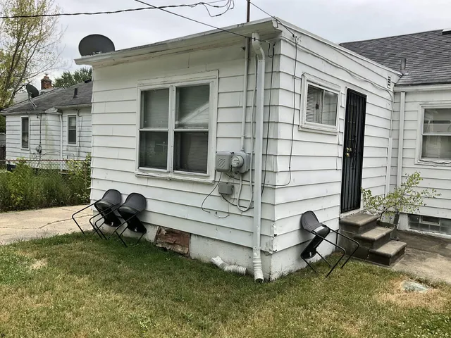 $70,000 | 18573 McCormick Street, Detroit, MI 48224
