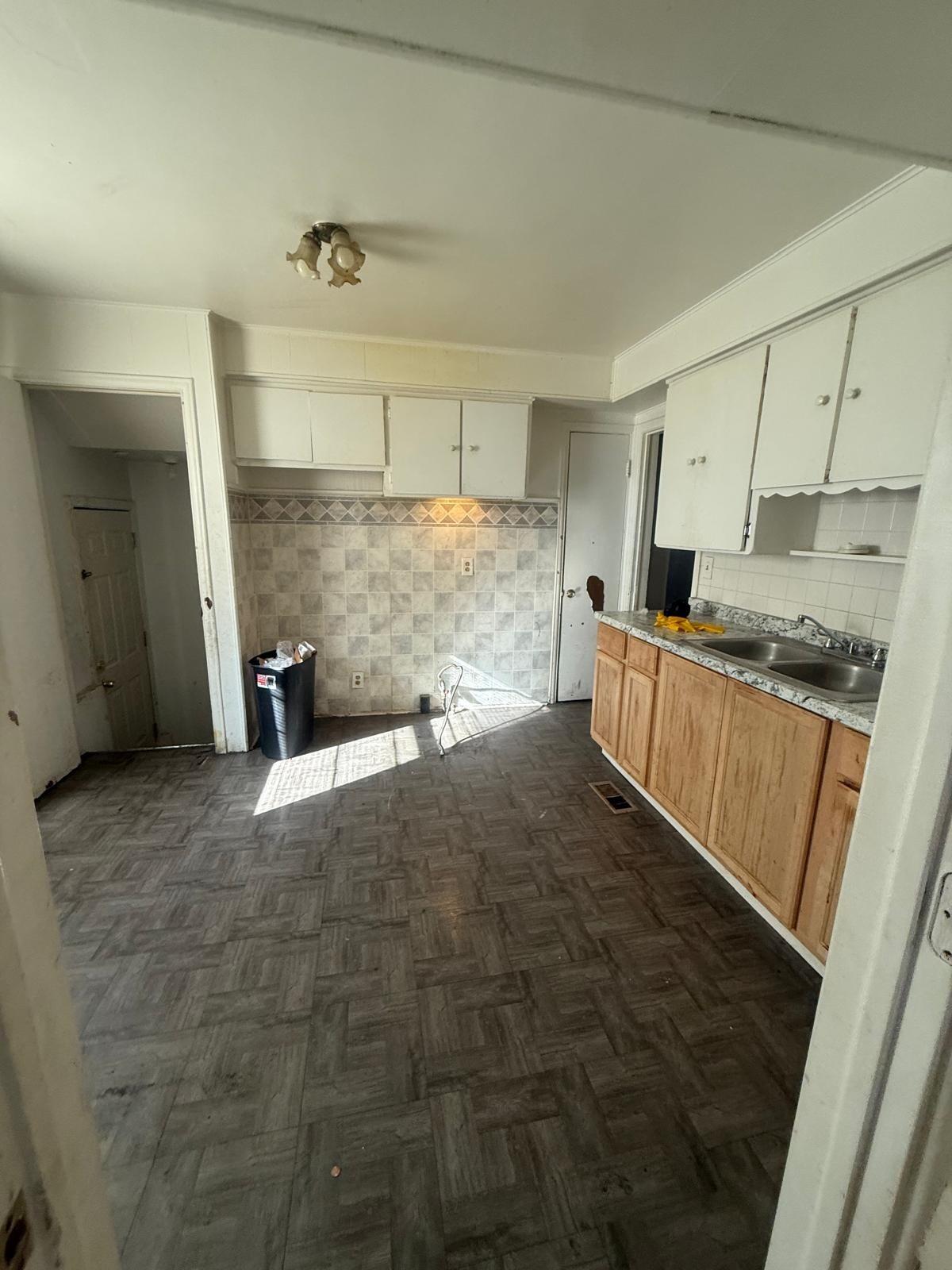 18573 McCormick Street Detroit, MI 48224 - Photo 4 of 8 file (1)