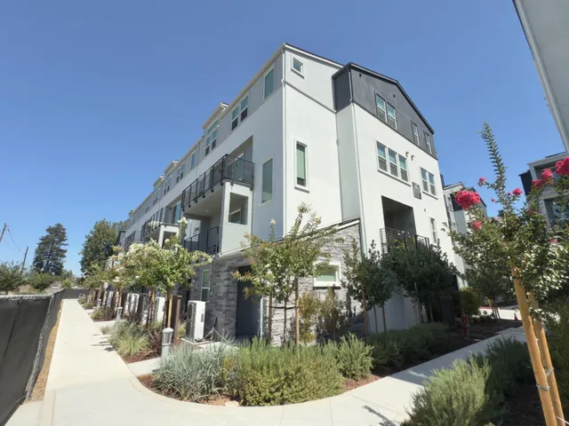 a house view with a outdoor space