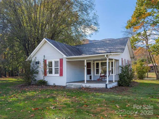 $250,000 | 39 Hemphill Road, Waynesville, NC 28785