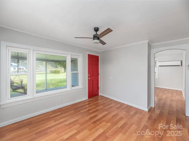 $250,000 | 39 Hemphill Road, Waynesville, NC 28785