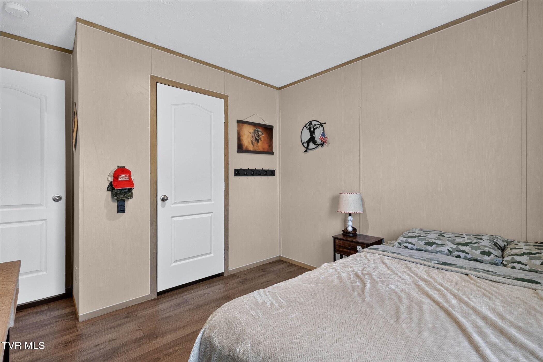 110 Maxine Road Fall Branch, TN 37656 - Photo 25 of 38 25-110-Maxine-Rd-WindowStill-Photography
