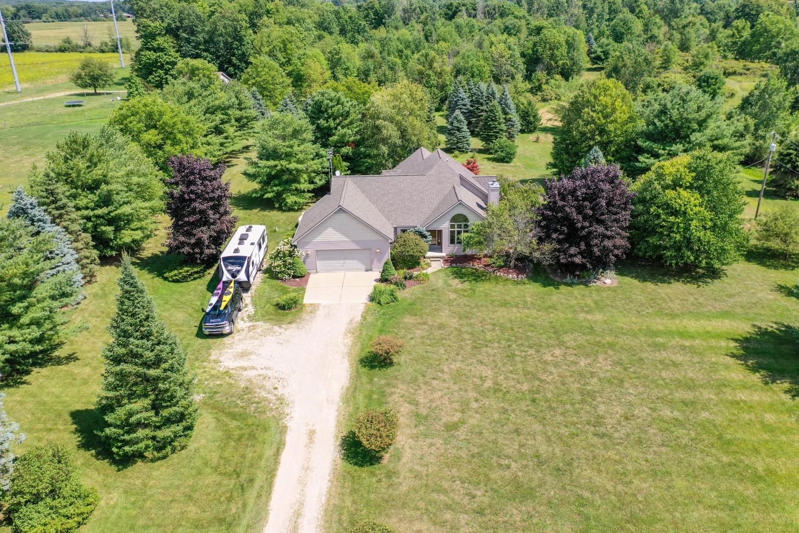 3708 Klam Road Columbiaville, MI 48421 - Photo 47 of 63 50087250-46.JPG