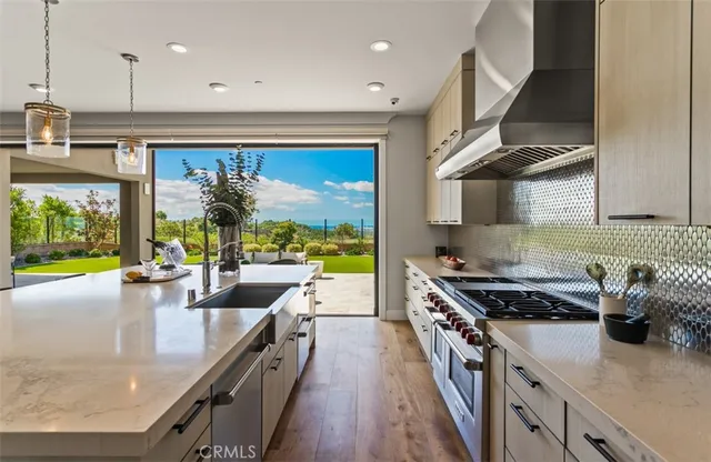 $6,995,000 | 224 Clear Falls, Irvine, CA 92602