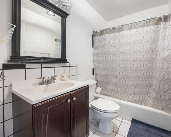 $139,900 | 5415 North Sheridan Road, Unit 2003, Chicago, IL 60640