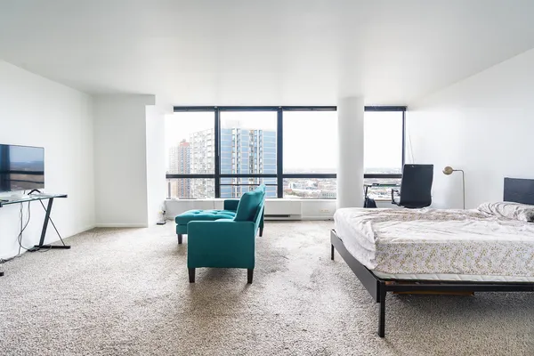 $139,900 | 5415 North Sheridan Road, Unit 2003, Chicago, IL 60640