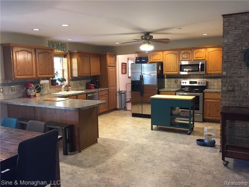 7010 Trumble Road St. Clair, MI 48079 - Photo 24 of 59 24.JPG