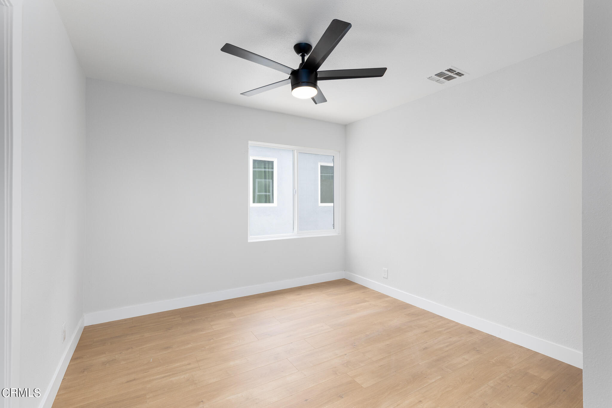 2485 Hanning Avenue Altadena, CA 91001 - Photo 22 of 36 an empty room