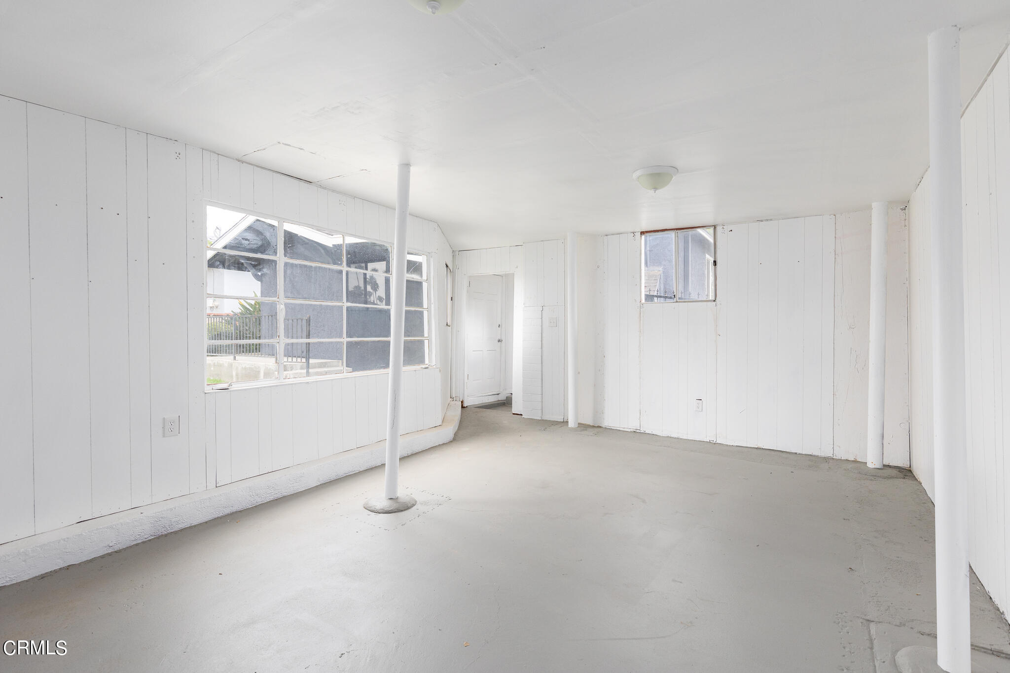 2485 Hanning Avenue Altadena, CA 91001 - Photo 28 of 36 an empty room with windows