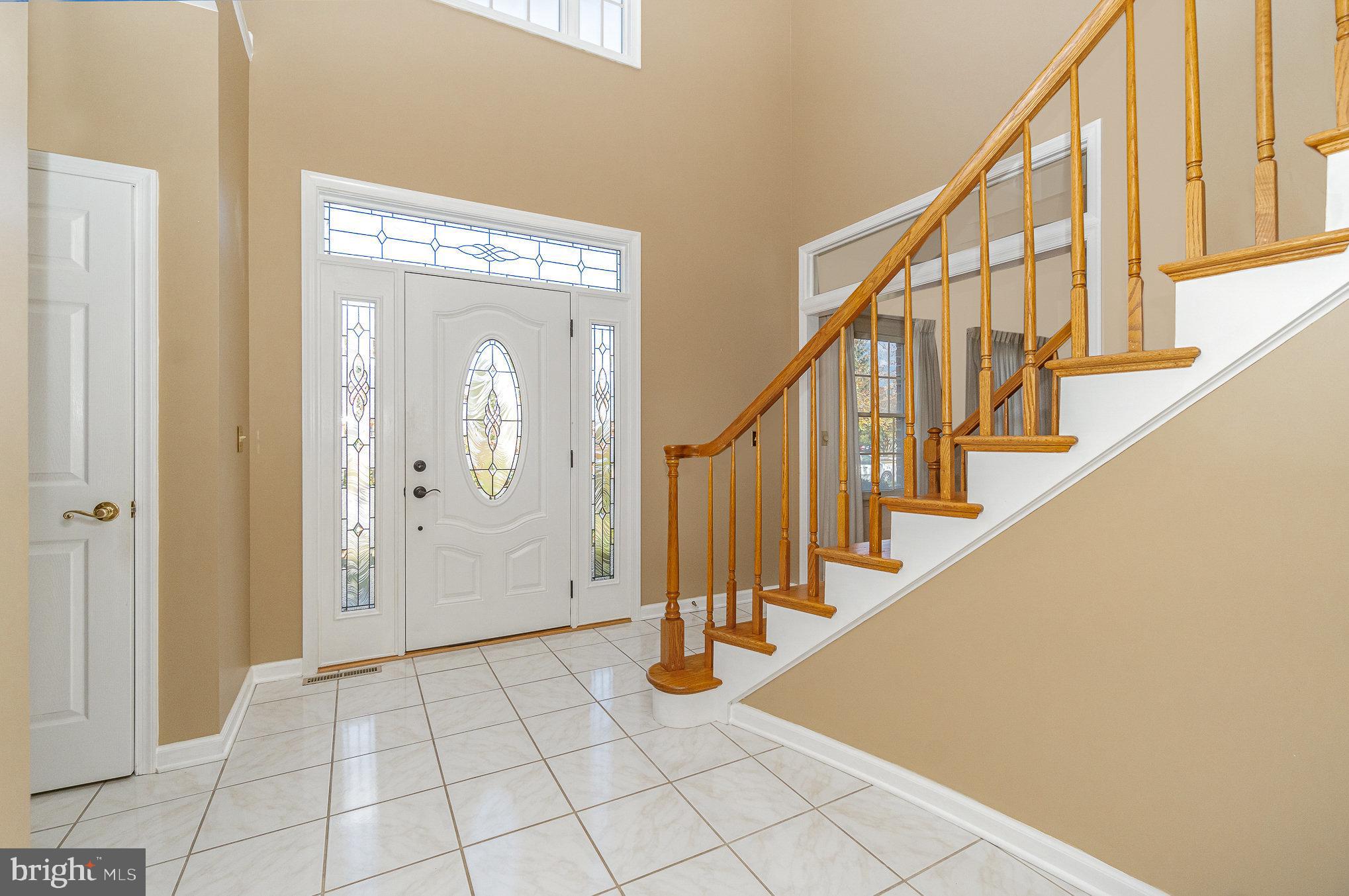 6513 Windmere Road Harrisburg, PA 17111 - Photo 6 of 48 Foyer