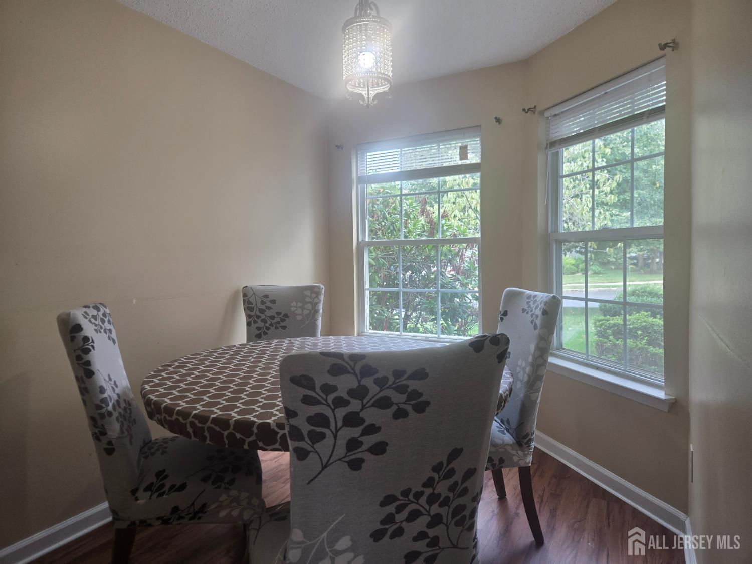 374 Draco Road Piscataway, NJ 08854 - Photo 18 of 25 Gallery Image 18