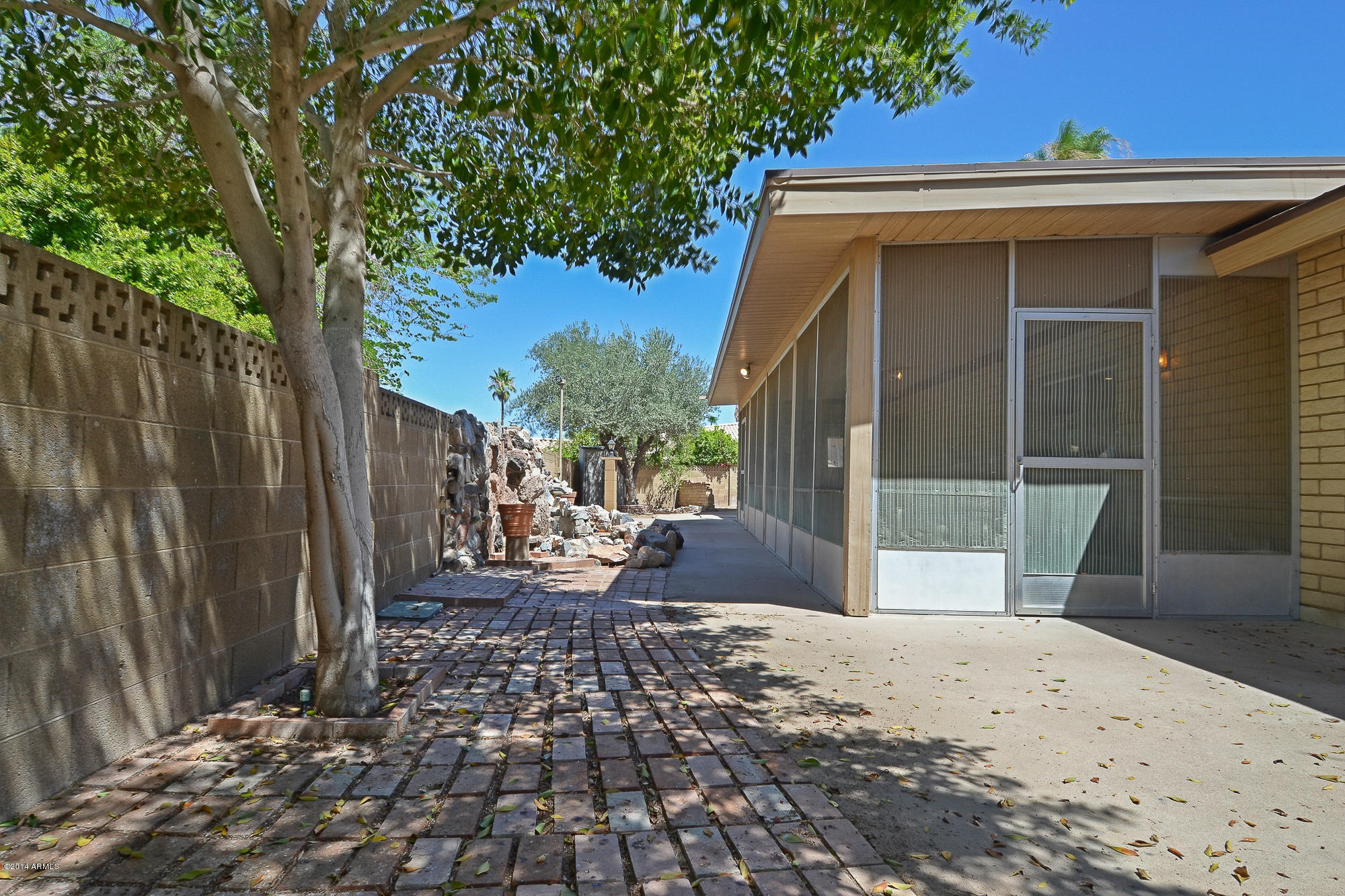 2225 East Lawrence Road Phoenix, AZ 85016 - Photo 30 of 31 Backyard