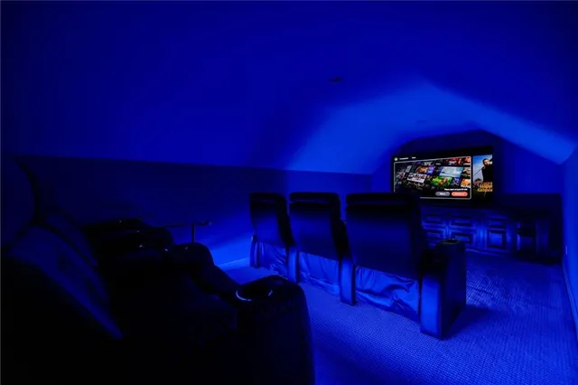 a view of a lamp sitting on a desk