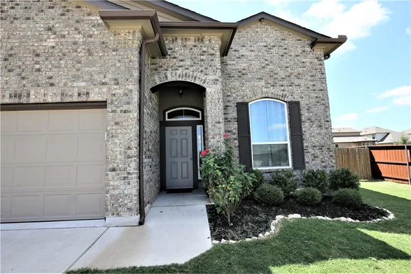 $2,295 | 46 Churchill Farms Drive, Georgetown, TX 78626