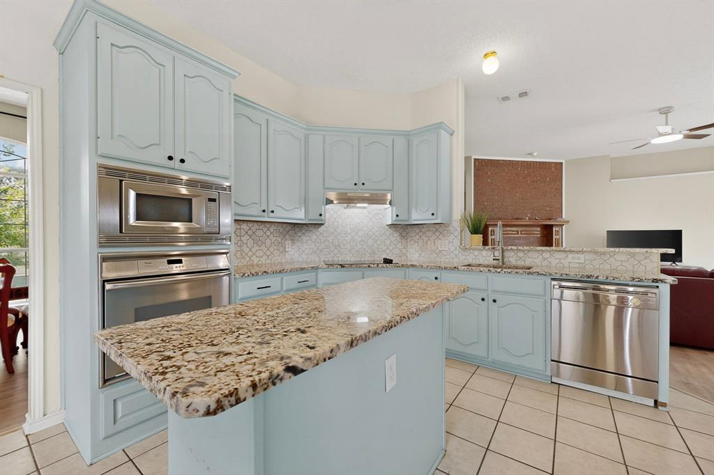 320 Elizabeth Trail Murphy, TX 75094 - Photo 13 of 36