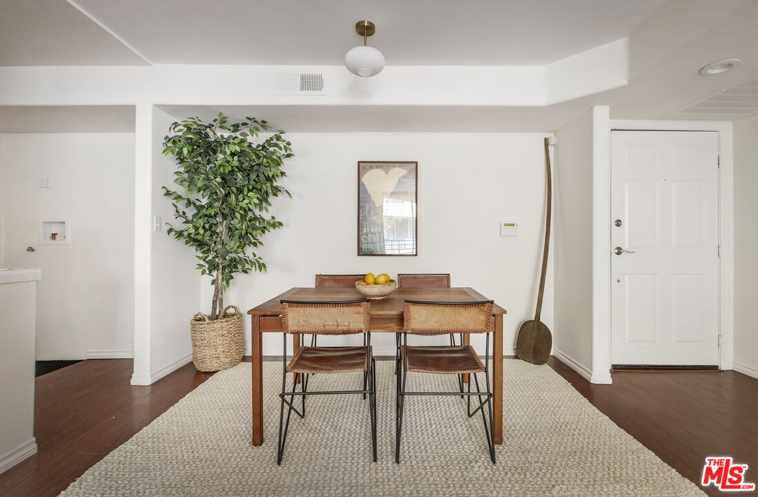 6140 Monterey Road, Unit 312 Los Angeles, CA 90042 - Photo 10 of 39