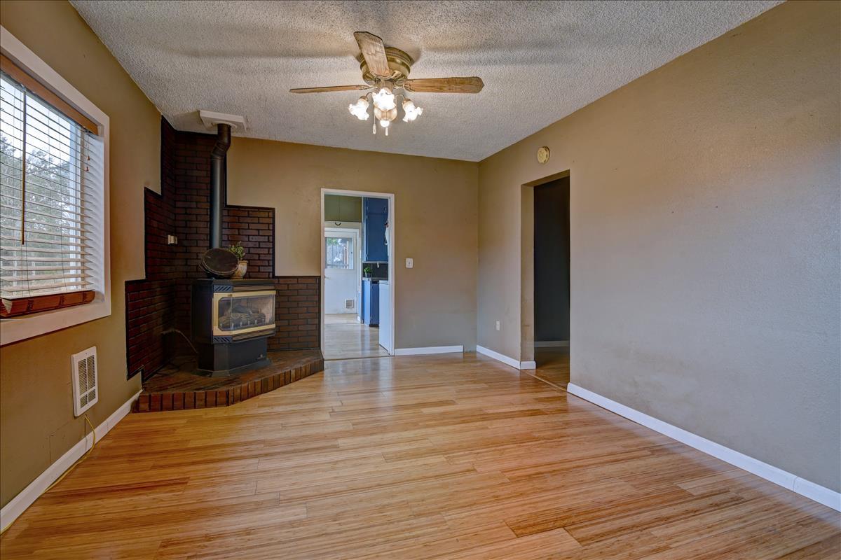 802 Seamon Road Tekoa, WA 99033 - Photo 4 of 20