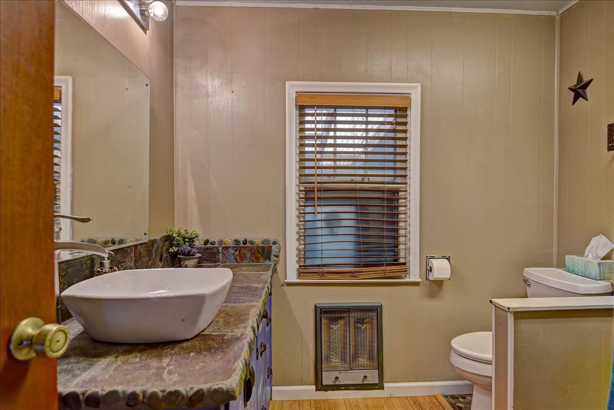 802 Seamon Road Tekoa, WA 99033 - Photo 10 of 20