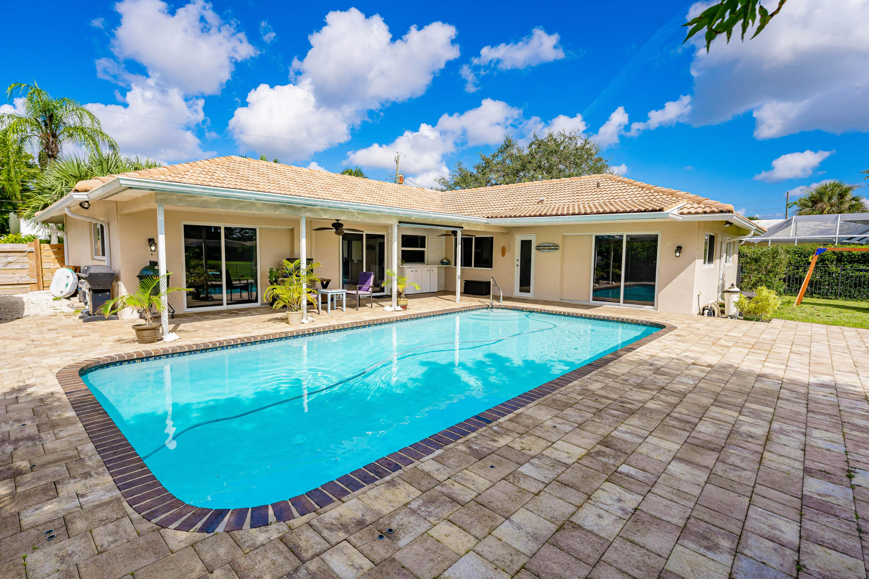 80 Southwest 11th Avenue Boca Raton, FL 33486 - Photo 9 of 29 9