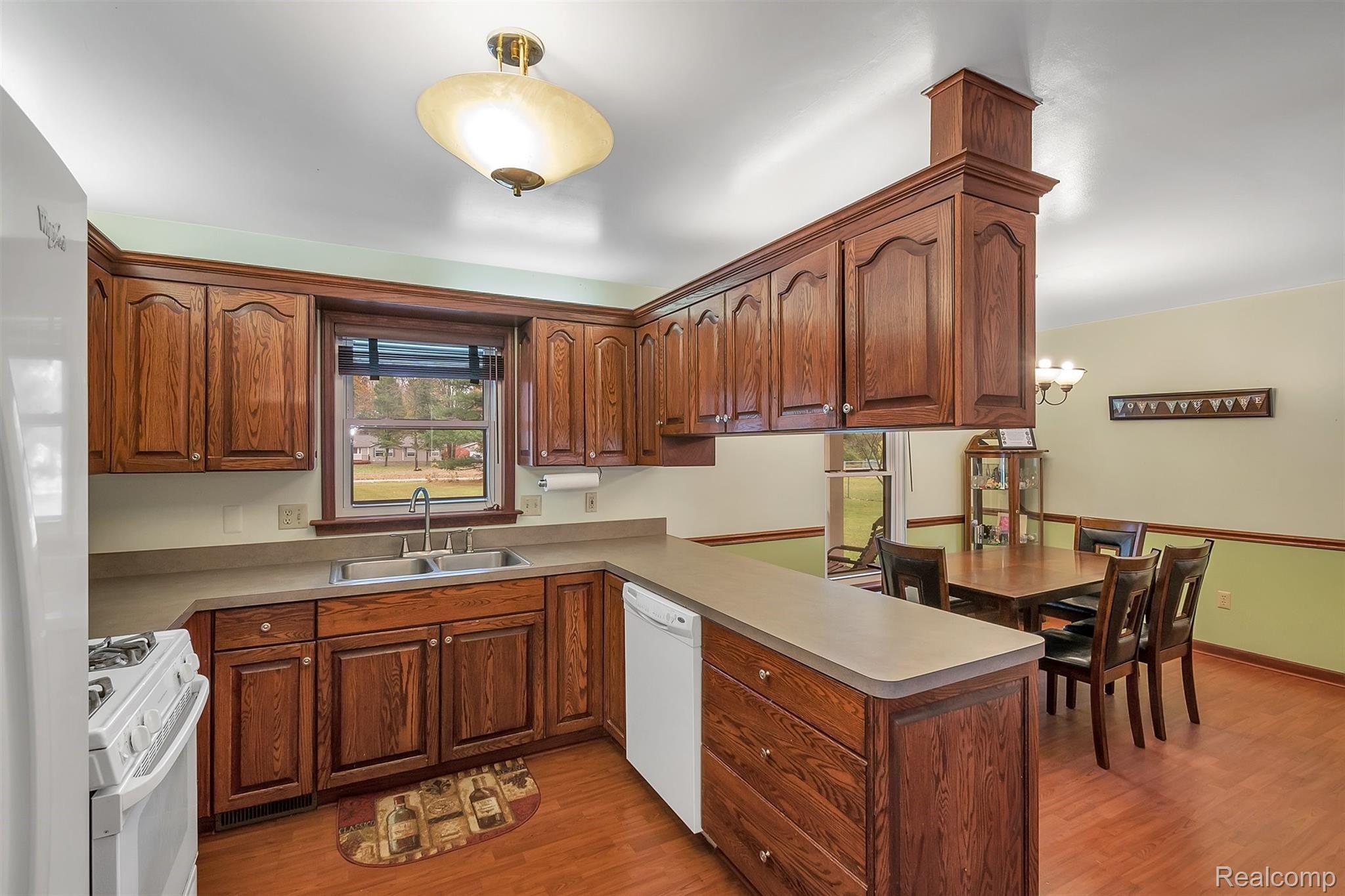 23400 Bohn Road Belleville, MI 48111 - Photo 30 of 43 Kitchen facing Dining.jpg
