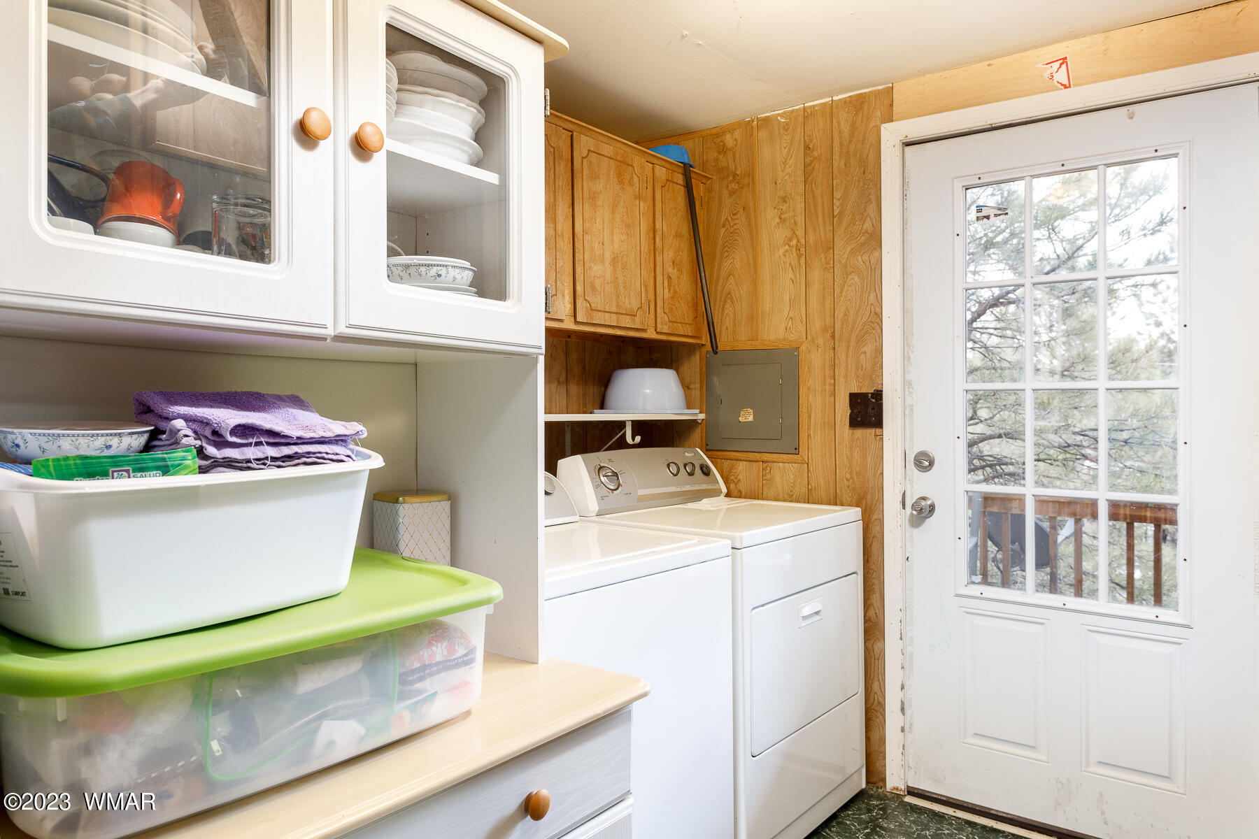 3439 Top View Road Overgaard, AZ 85933 - Photo 18 of 24 a utility room with a washer and dryer