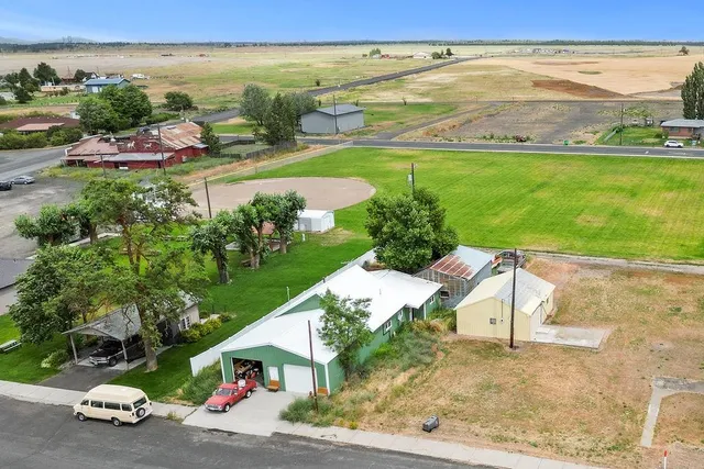 $140,000 | 160 Southwest Creston Avenue, Creston, WA 99117