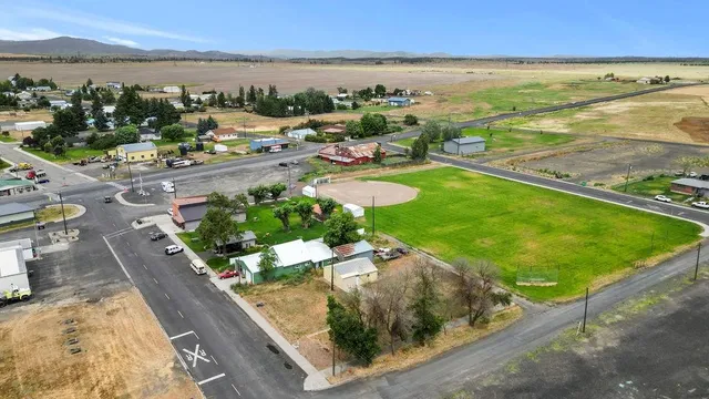 $140,000 | 160 Southwest Creston Avenue, Creston, WA 99117