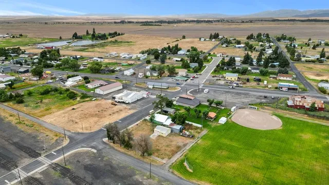 $140,000 | 160 Southwest Creston Avenue, Creston, WA 99117