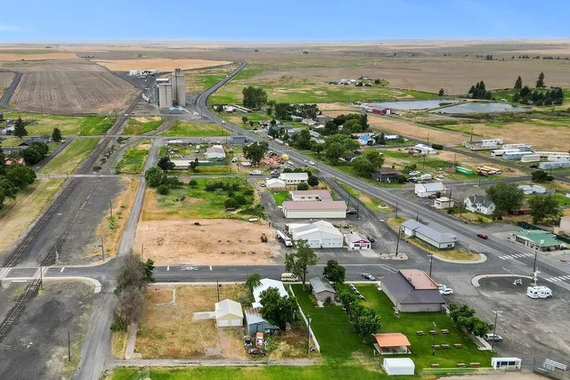 $140,000 | 160 Southwest Creston Avenue, Creston, WA 99117