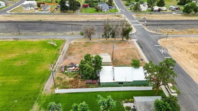 $140,000 | 160 Southwest Creston Avenue, Creston, WA 99117