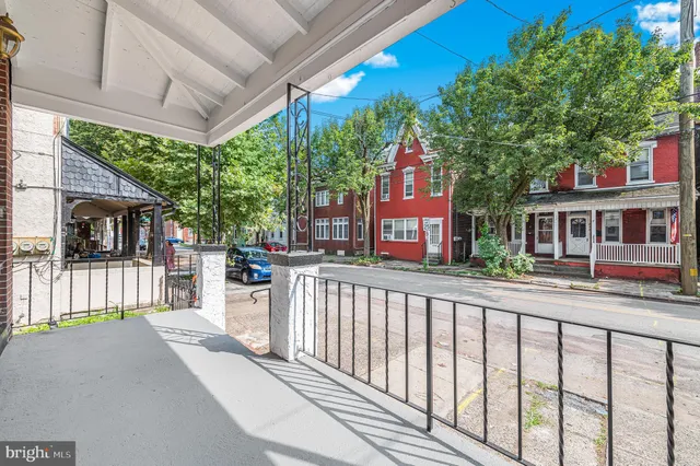 $2,275 | 253 Beech Street, Pottstown, PA 19464