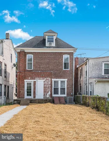 $2,275 | 253 Beech Street, Pottstown, PA 19464