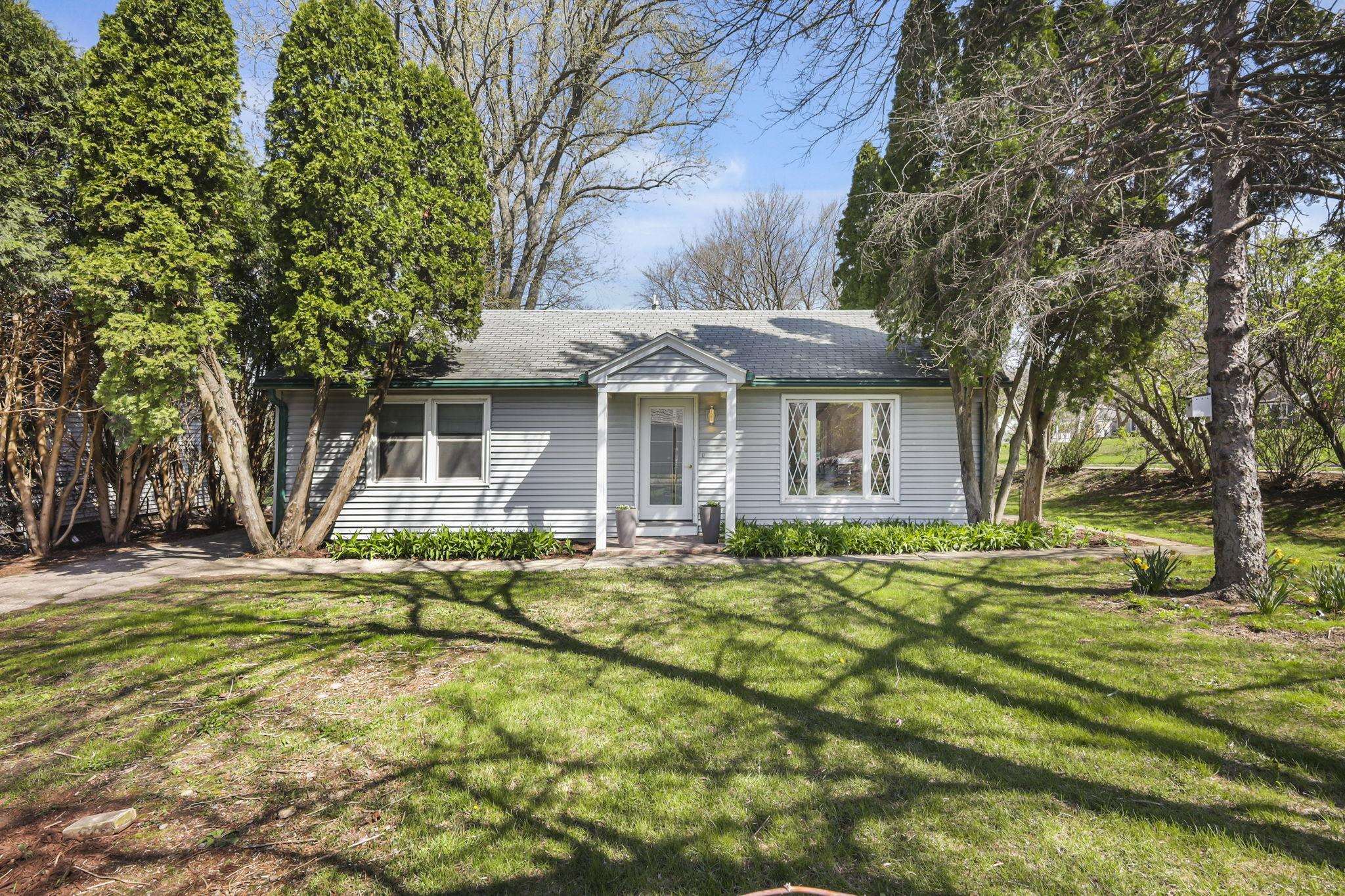 326 South Midvale Boulevard Madison, WI 53705 - Photo 2 of 31