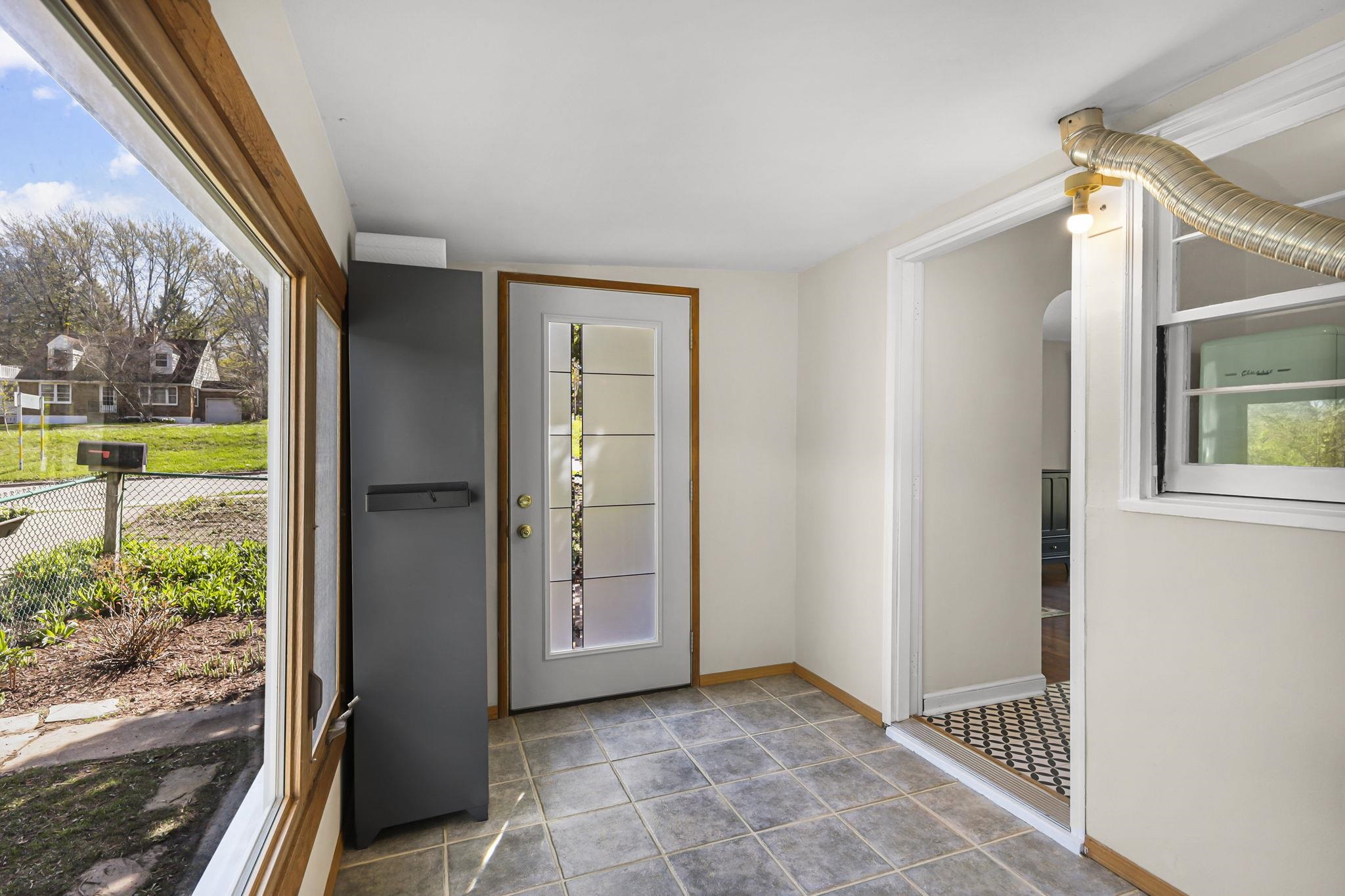 326 South Midvale Boulevard Madison, WI 53705 - Photo 25 of 31