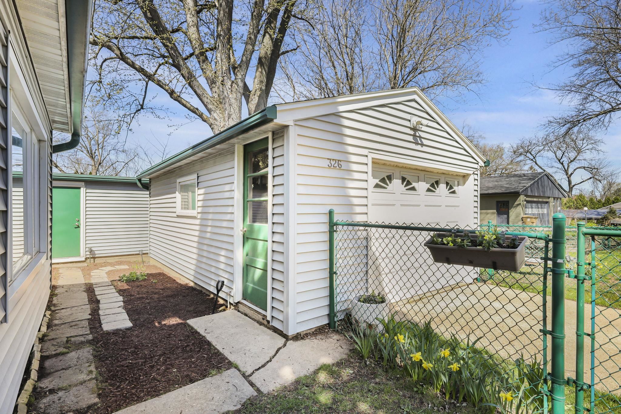 326 South Midvale Boulevard Madison, WI 53705 - Photo 28 of 31