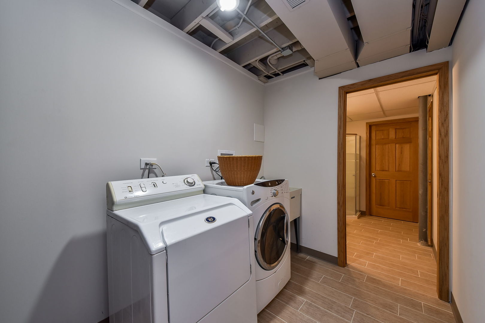 320 North Wright Street Naperville, IL 60540 - Photo 15 of 27 a utility room with dryer and washer