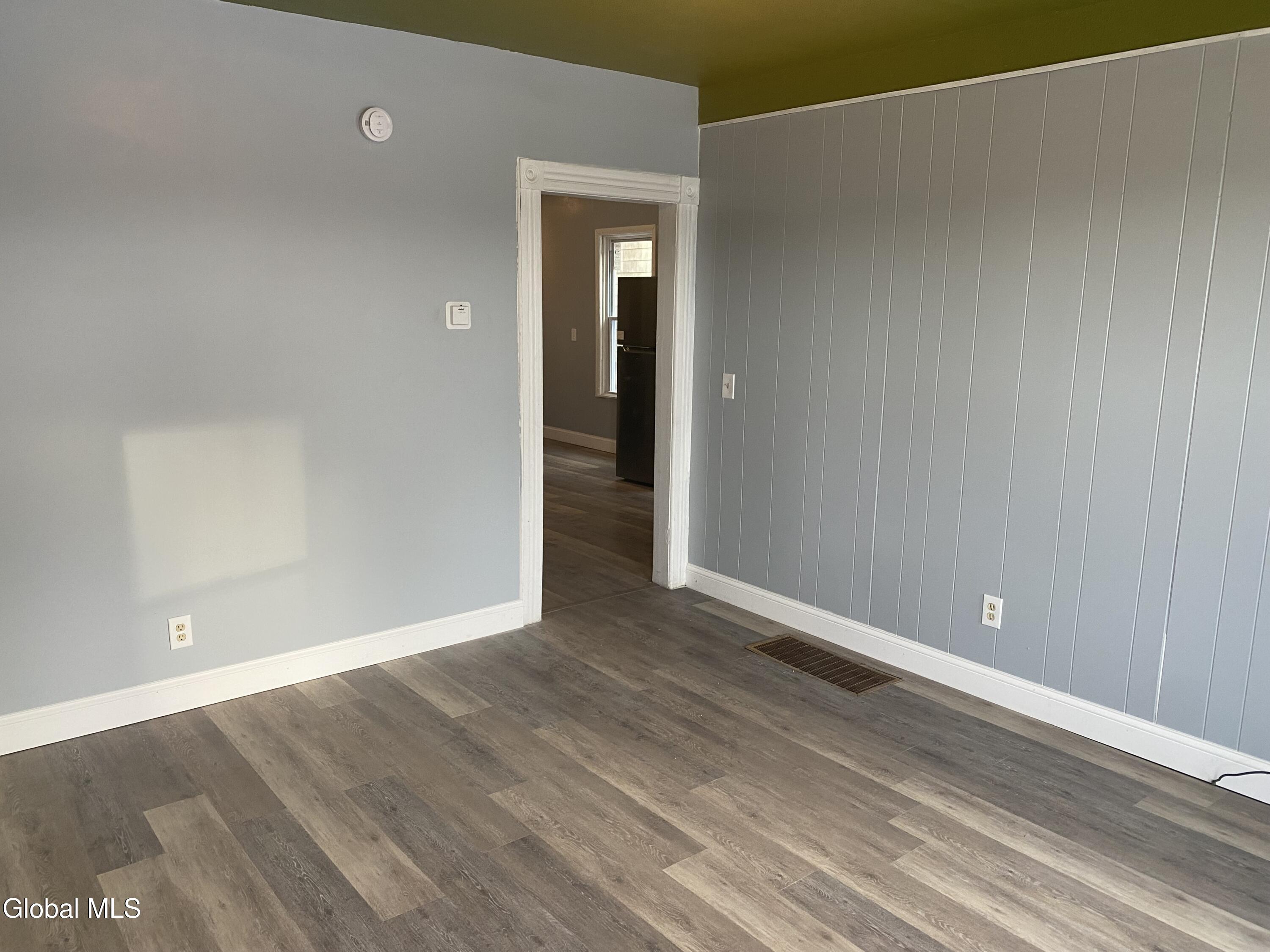 609 Bluff Avenue Schenectady, NY 12303 - Photo 13 of 44 IMG_7893