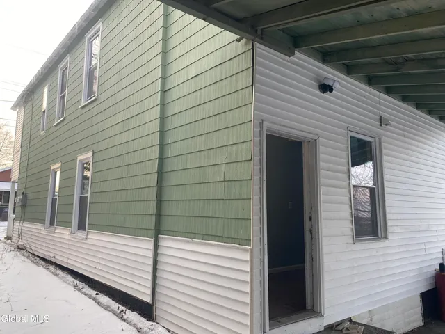 $264,900 | 609 Bluff Avenue, Schenectady, NY 12303