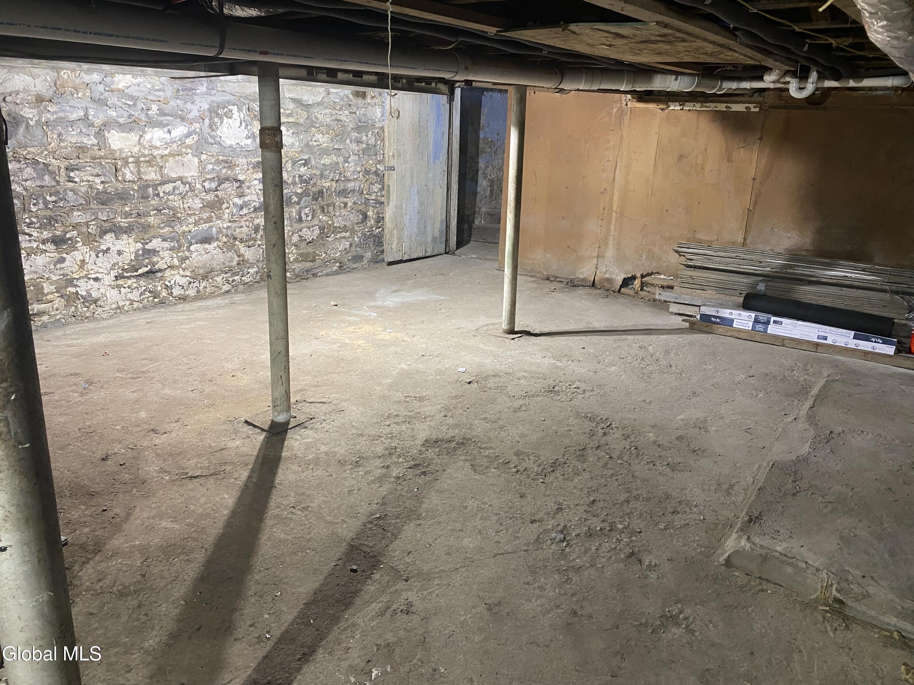 609 Bluff Avenue Schenectady, NY 12303 - Photo 37 of 44 IMG_7911