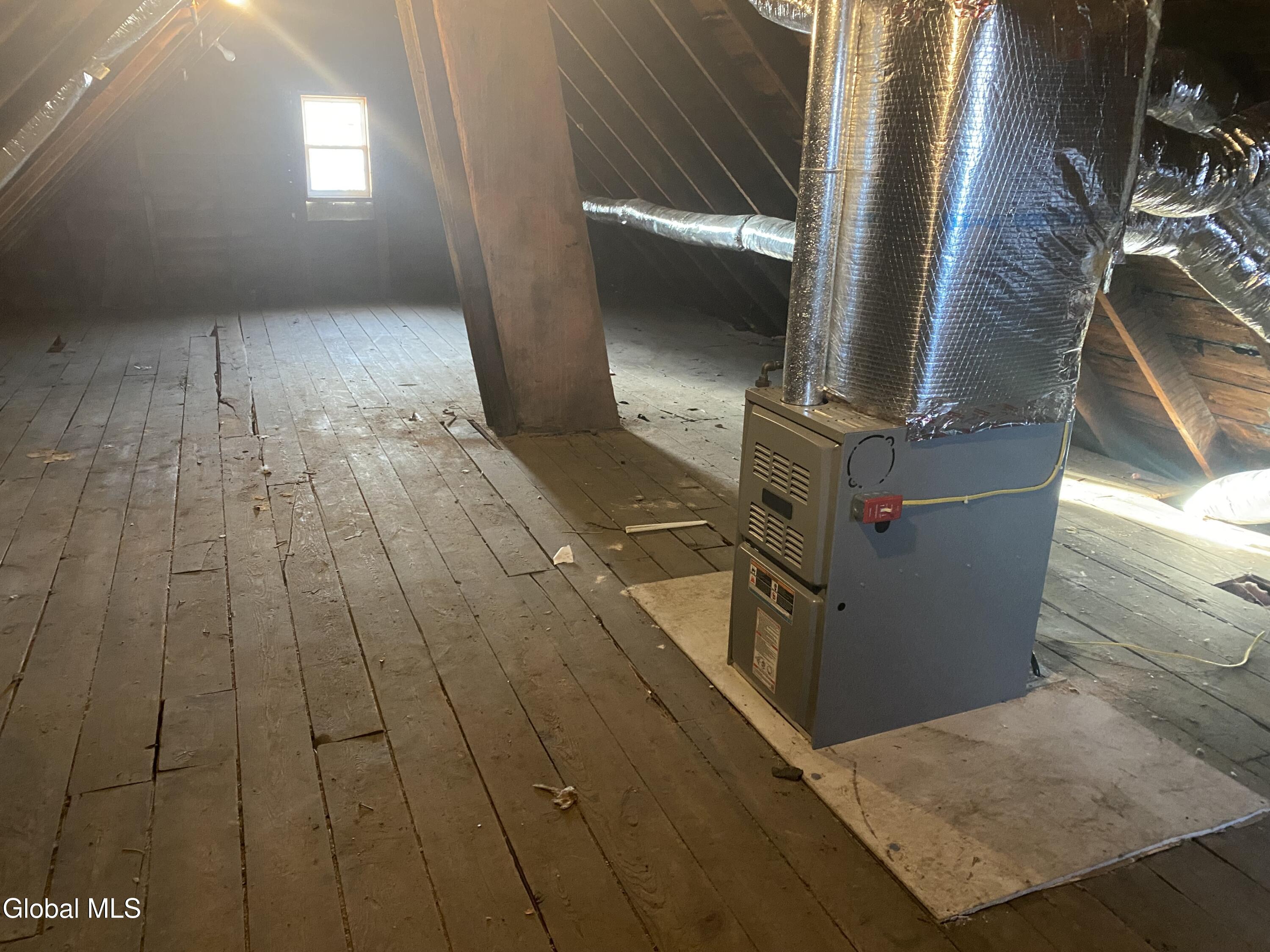 609 Bluff Avenue Schenectady, NY 12303 - Photo 42 of 44 IMG_7916