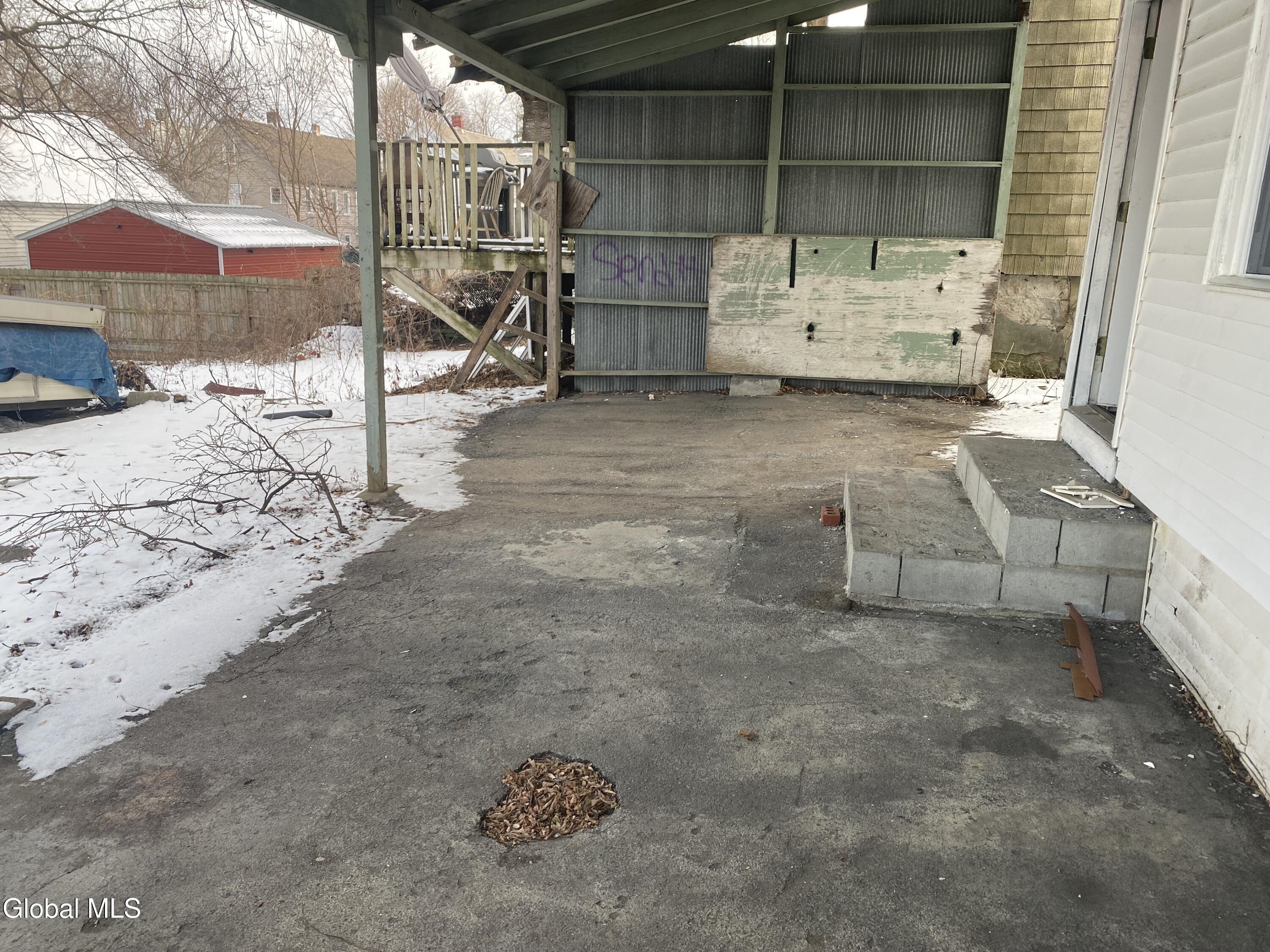 609 Bluff Avenue Schenectady, NY 12303 - Photo 7 of 44 IMG_7897