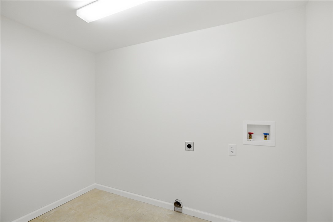 308 West South 5th Street Seneca, SC 29678 - Photo 18 of 42