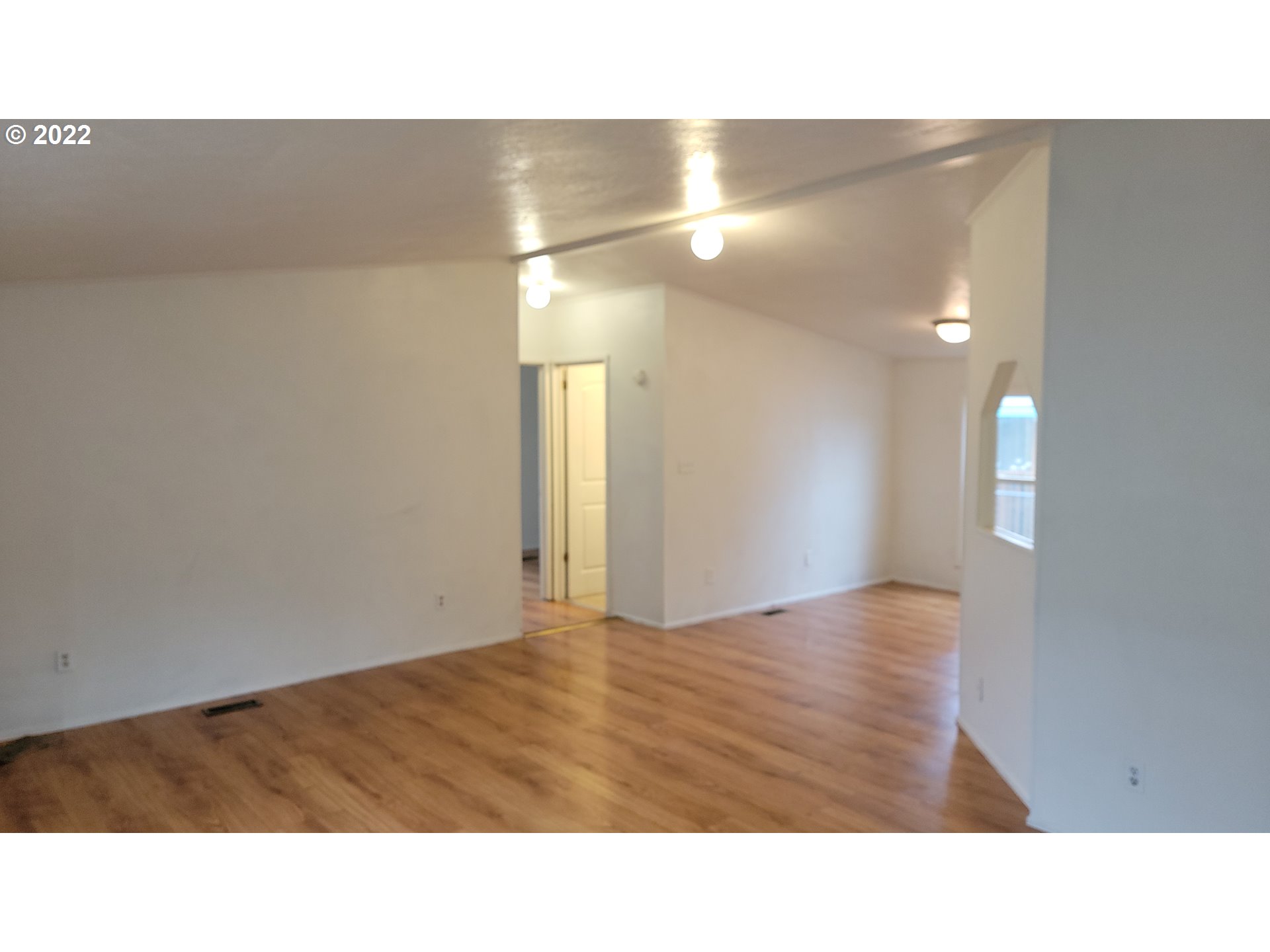 349 East Logsden Road Siletz, OR 97380 - Photo 5 of 26 Gallery Image 5